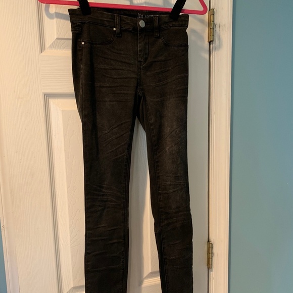 Jeans - Picture 1 of 2